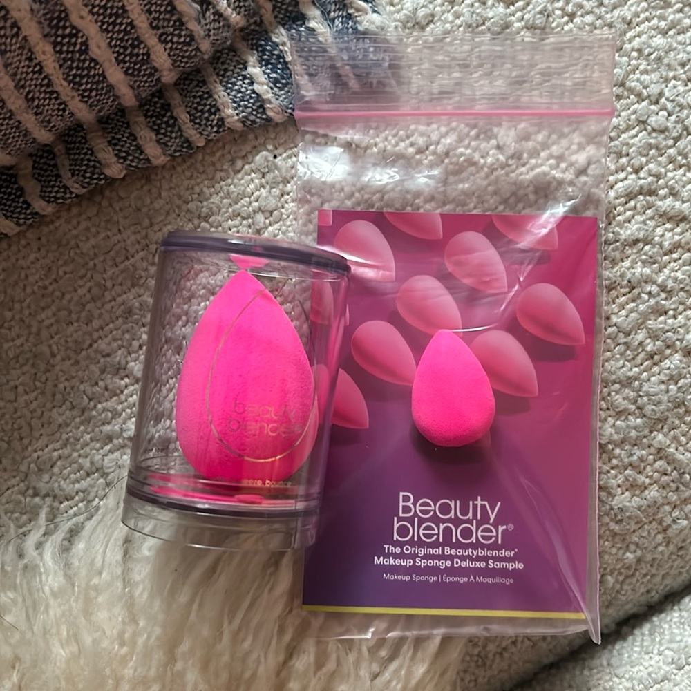 Brand new beauty blender and mini beauty blender bundle